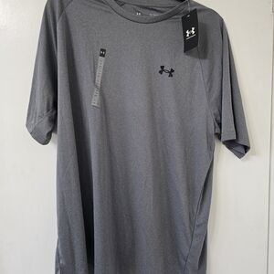 Under Armour Men's Gray T-Shirt